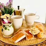 Boho Chic On The By Deihu Experiences Apartament